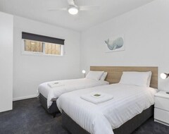 Entire House / Apartment Coastal Vibe Apartments (Warrnambool, Australia)