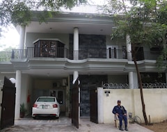Khách sạn Luxury Villa Guest House (Islamabad, Pakistan)