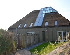 Khách sạn Rustic Cottage Near Beach And Town Center (Callantsoog, Hà Lan)