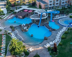 Khách sạn Trakia Plaza Hotel & Apartments (Sunny Beach, Bun-ga-ri)