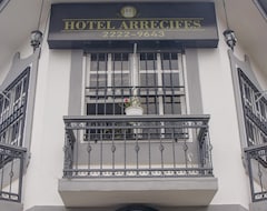 Otel Arrecifes (Cartago, Kosta Rika)