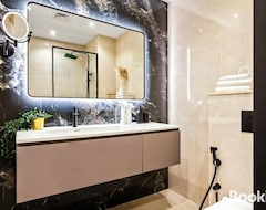 Casa/apartamento entero Luxury Apartment At Discovery (Dubái, Emiratos Árabes Unidos)