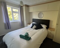 Cijela kuća/apartman Spacious 3 Bed House In Beautiful Area Of Hampshire (Aldford, Ujedinjeno Kraljevstvo)