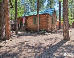 Koko talo/asunto Pinetop Family Cabin With Fun Outdoor Space! (Pinetop-Lakeside, Amerikan Yhdysvallat)