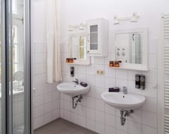 Casa/apartamento entero Single Room With Private Bathroom (Pritzwalk, Alemania)