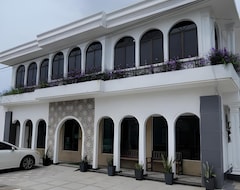 Khách sạn HOTEL SHAFURA 3 (Chukai, Malaysia)