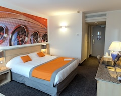Hotel Le Paddock (Magny-Cours, Francia)