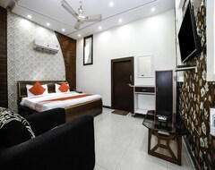 OYO 28071 Hotel Prakash Regency (Jhansi, India)