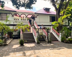 Bed & Breakfast Villa Angela Heritage House (Vigan City, Filipini)