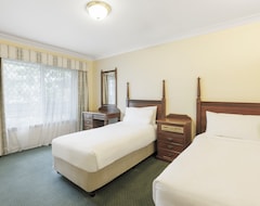 Khách sạn Elizabethan Lodge (Melbourne, Úc)
