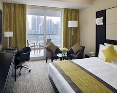Movenpick Hotel Jumeirah Lakes Towers Dubai (Dubai, Forenede Arabiske Emirater)