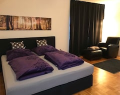 Cijela kuća/apartman 2 Schlafzimmer Und Grosses Wohnzimmer + KÜche Und 2 Wc Auf 2 Etagen - Fewo Zentral (Willingen, Njemačka)