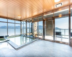 Khách sạn Livemax Resort Miyahama Ocean View (Hatsukaichi, Nhật Bản)