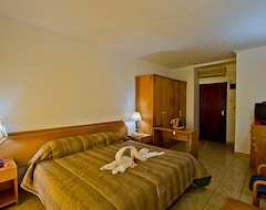 Хотел Hotel Coco d'Or (Бе Валон, Сейшели)