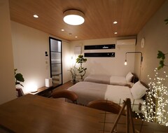 Garage House Hotel Ishiuchi Base - Garage House Hotel Ishiuchi Base 01 (Hiroshima, Japan)