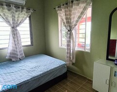 Cijela kuća/apartman Laman D'Arni (Sungai Besar, Malezija)