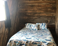 Entire House / Apartment 2 Bedroom Cabin Close To Pomme De Terre Lake (Wheatland, USA)