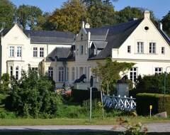 Khách sạn Gut Dalwitz (Walkendorf, Đức)