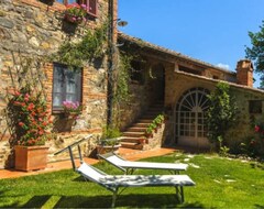 Toàn bộ căn nhà/căn hộ Beautiful Ancient Country House In Heart Of The Val Dorcia. Pool. Wi-fi. View. (Antignano, Ý)