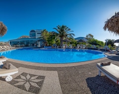 Hotel Villa Olympia (Perivolos, Greece)