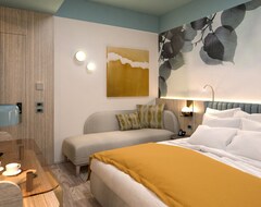 Hotel Regina Elena 57 & Oro Bianco Spa (Rimini, Italy)