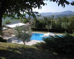 Toàn bộ căn nhà/căn hộ Villa With Pool, Few Minutes From The Beach, With Magnificent View (Falerone, Ý)