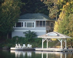 Port Cunnington Lodge And Resort (Dwight, Canada)