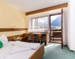 Khách sạn Hotel Tirolerhof (Bruneck, Ý)