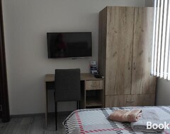 Cijela kuća/apartman Newly Renovated 2 Bedroom Apartment In Sofia (Sofija, Bugarska)