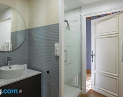 Cijela kuća/apartman Le Domaine De Baracas - Gite Pour 14 Avec Piscine (Huisseau-sur-Mauves, Francuska)