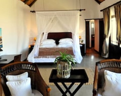 Hotel Draaihoek Lodge (Elands Bay, South Africa)