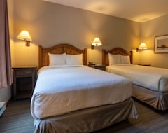 Khách sạn Cahilty Hotel & Suites (Sun Peaks, Canada)