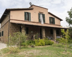 Cijela kuća/apartman Vacation Home Ai Noccioli (lvc165) In Lago Di Vico - 19 Persons, 8 Bedrooms (Corchiano, Italija)