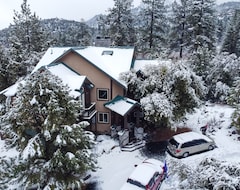 Entire House / Apartment Breathtaking Pine Mountain Lodge (Gorman, USA)