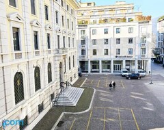 Cijela kuća/apartman [plaza Deluxe] Modern Center House - View Como Lake - Top Privacy (Como, Italija)