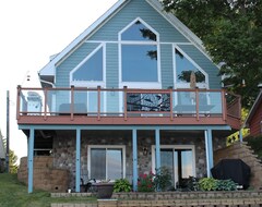 Toàn bộ căn nhà/căn hộ Lake front unit, Sleeps 6, great for families, crafting or fishing - lower level (Kasota, Hoa Kỳ)