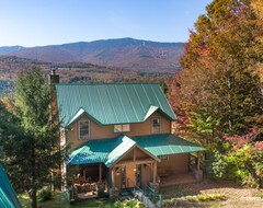 Tüm Ev/Apart Daire Dreamy Dog-friendly Retreat W/ Gorgeous Views, Wood Fireplace, & Large Deck! (Waitsfield, ABD)