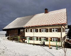 Toàn bộ căn nhà/căn hộ Romantic Apartment With Farmhouse And Tiled Stove In The Allgäu (Stiefenhofen, Đức)