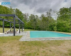 Toàn bộ căn nhà/căn hộ Rupert Villa With Private Pool And Large Deck By Dorset (Bennington, Hoa Kỳ)