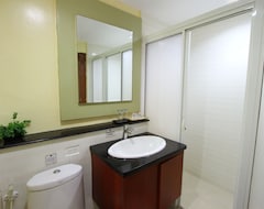 Hotel Trace Suites By Sms Hospitality (Los Baños, Filippinerne)