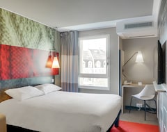Hotel ibis Paris Rueil-Malmaison (Rueil-Malmaison, France)
