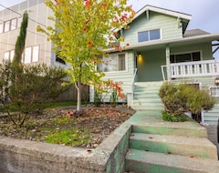 Toàn bộ căn nhà/căn hộ North Seattle Retreat: Spacious And Bright (Seattle, Hoa Kỳ)