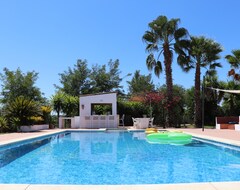 Tüm Ev/Apart Daire Spacious Seville Cortijo With Large Private Pool Set In Orange Groves Free Wifi (Lora del Río, İspanya)