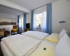 Second Double Room Landside - Hotel Quisisana (Helgoland, Deutschland)