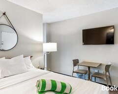Khách sạn Cape Suites Room 1 - Free Parking! Hotel Room (Rehoboth Beach, Hoa Kỳ)