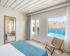 Hotelli Etesians Suites & Villas (Ornos, Kreikka)