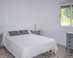 Hele huset/lejligheden 2 Bedroom Accommodation In Xativa-almaseretes (Canals, Spanien)