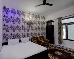 Hotel Oyo Golden Imperial (Aligarh, Indija)
