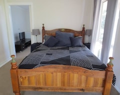 Cijela kuća/apartman Peaceful Home Away From Home. Fully Furnished Bungalow Surrounded By Vineyard. (Wentworth, Australija)