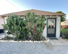 Cijela kuća/apartman 20 Minutes From Carrizo Plain National Monument. Twisselmans Cactus Casa (McKittrick, Sjedinjene Američke Države)